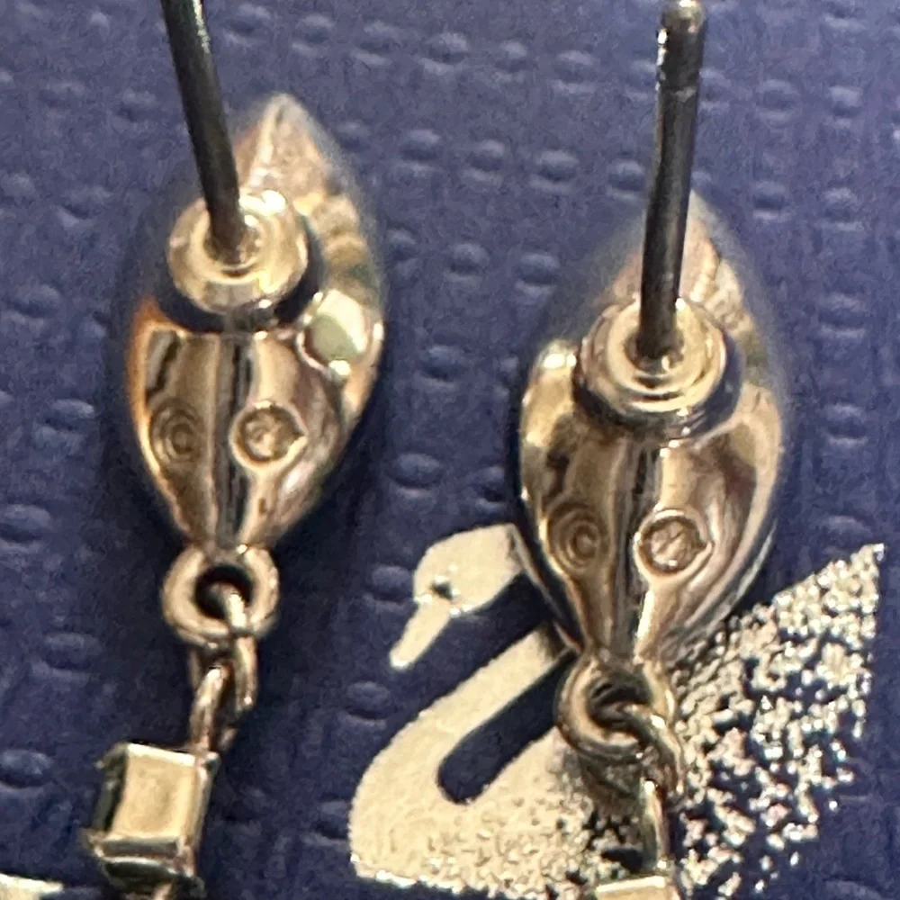 Swarovski Sugar Skull Drop earrings - Picture 8 of 8